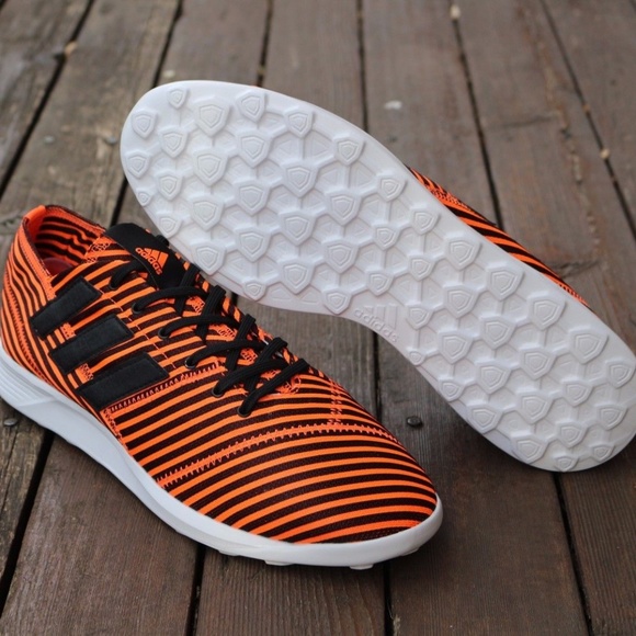 Adidas Men's Size 11 Soccer NEMEZIZ 17.4 Shoes - Picture 6 of 8